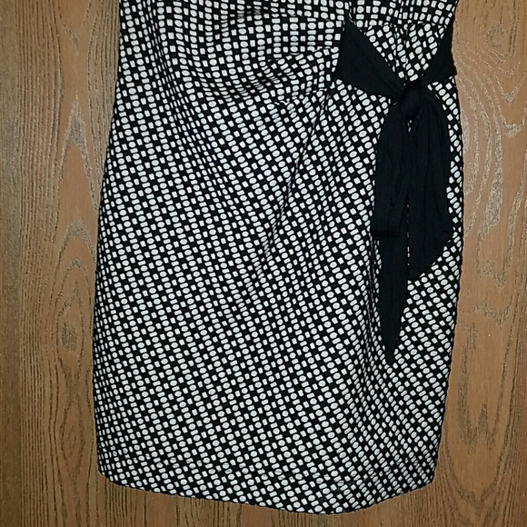 Anthroplogie black and white print faux wrap dress - Picture 4 of 8